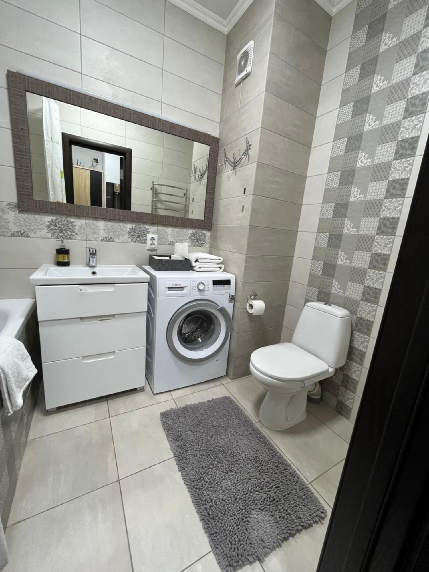 Vip Avalon City Lviv Exterior photo